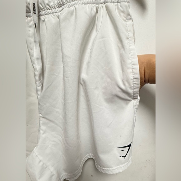 Gymshark White Activewear Shorts Size Xl - Picture 3 of 7